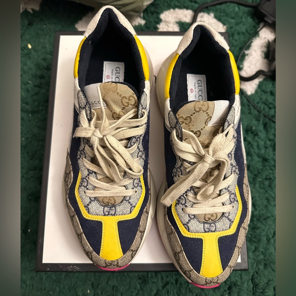 Size 11.5 Gucci pink bottom sneakers